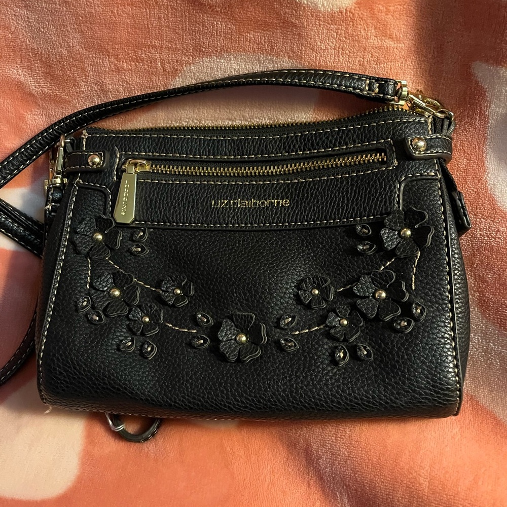 ❤️Liz Claiborne Leather Tea Rose Style Pouchette❤️